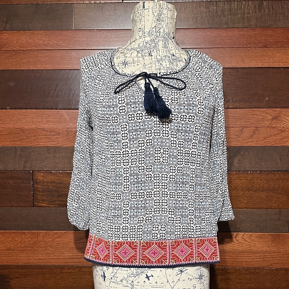 Fleur Bleue Black and White Patterned Women's Top with Red Accents